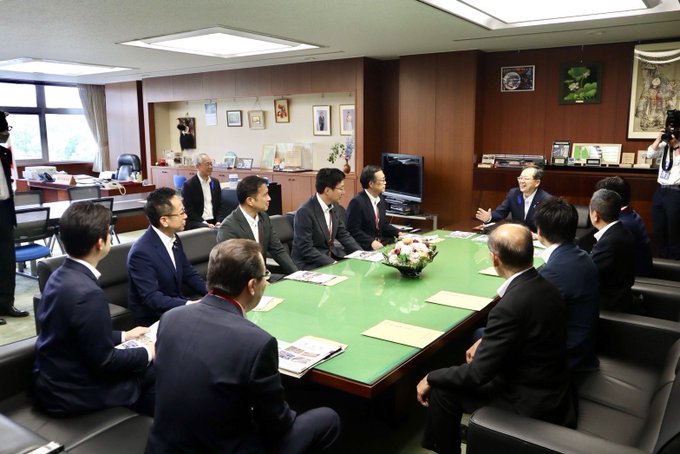 自公の愛知県議団員と斉藤国交相へ社会資本整備に関する要望